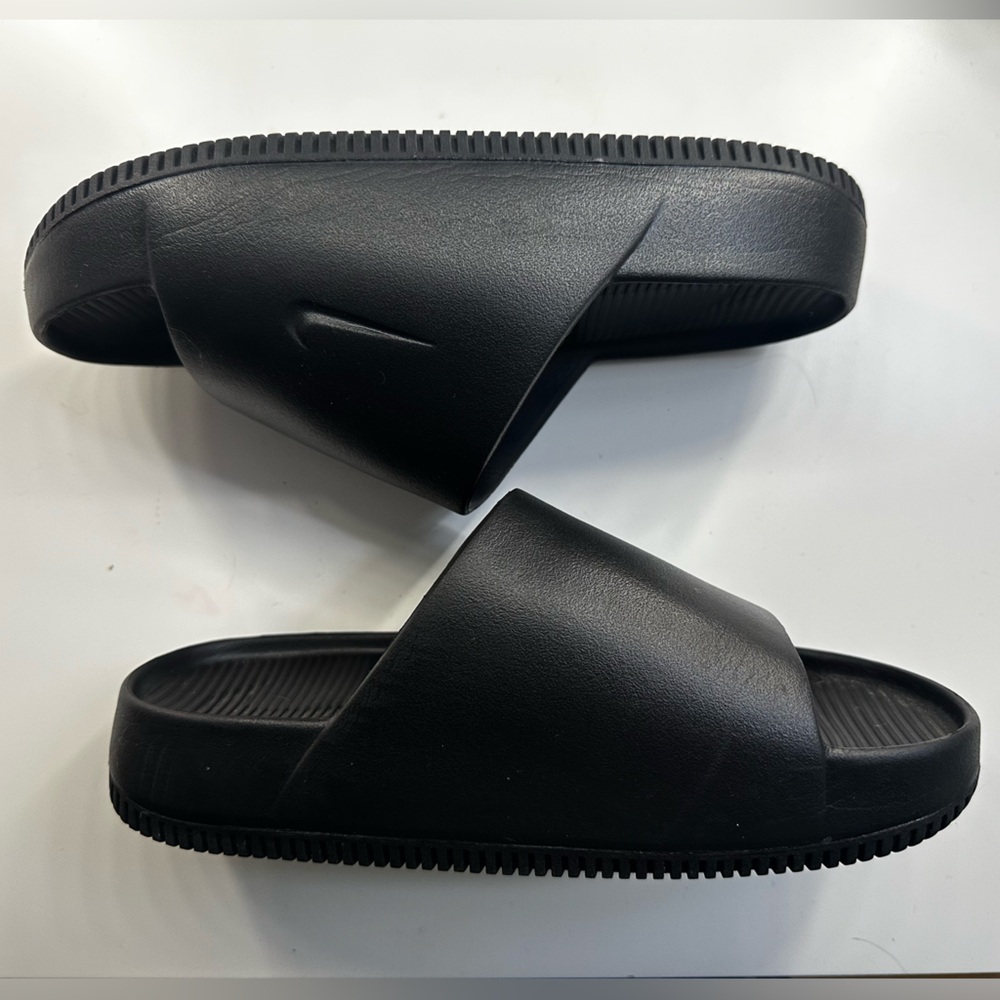 Nike Women's Black Slide Sandals